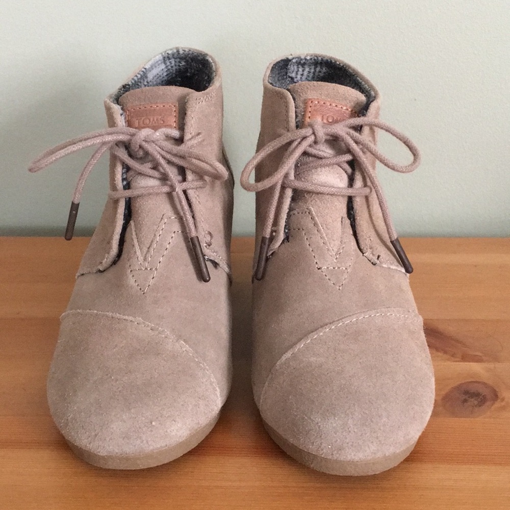 Toms heels